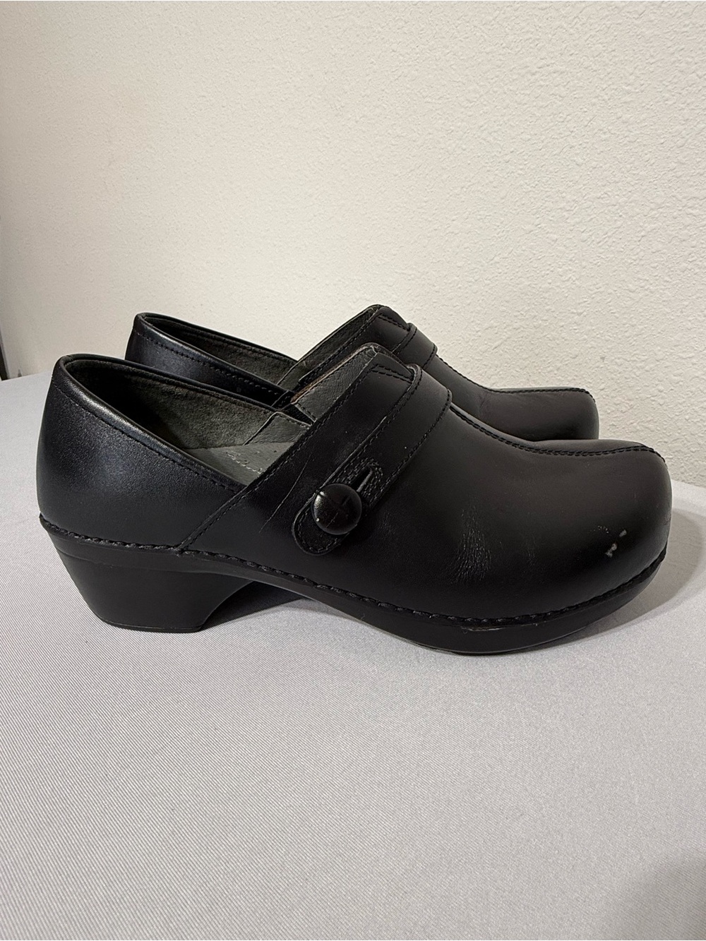 Dansko Solstice Slip On Clogs Black Leather Heels Womens EUR 40 US 9.5-10